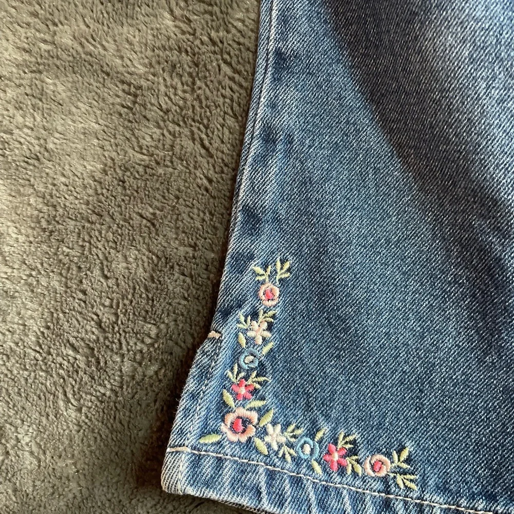 Vintage GYMBOREE Ruffle Sleeve Girls Top and Jeans Embroidery details Set 4Y